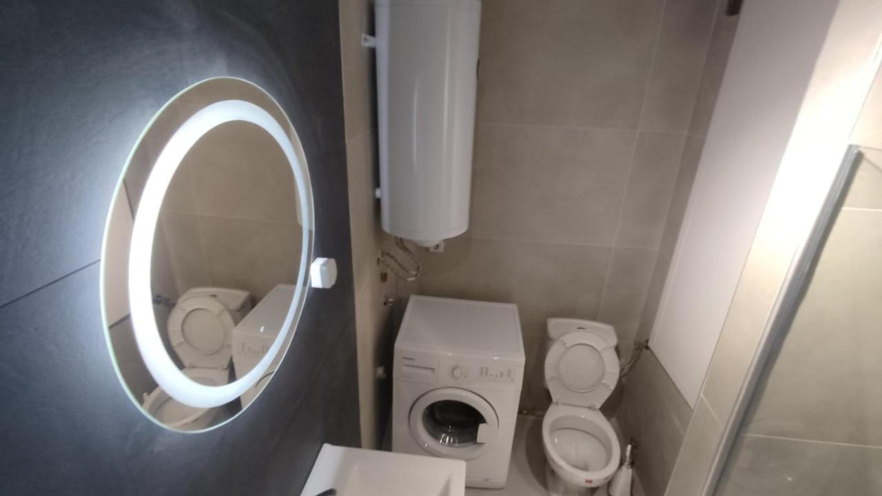 Sky View Luxury Center Skopje Apartments Ngoại thất bức ảnh