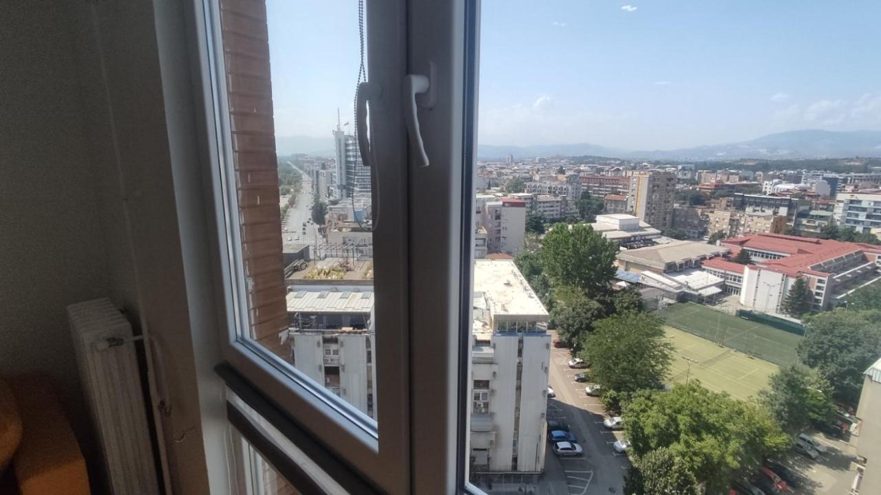 Sky View Luxury Center Skopje Apartments Ngoại thất bức ảnh