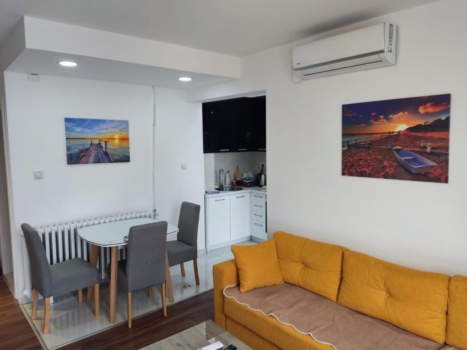 Sky View Luxury Center Skopje Apartments Ngoại thất bức ảnh