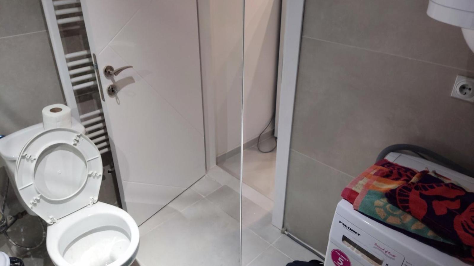 Sky View Luxury Center Skopje Apartments Ngoại thất bức ảnh